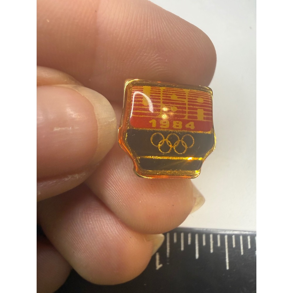 Vintage 1984‎ USA Olympics Pin Los Angeles Games Enamel Lapel Pin Gold Tone